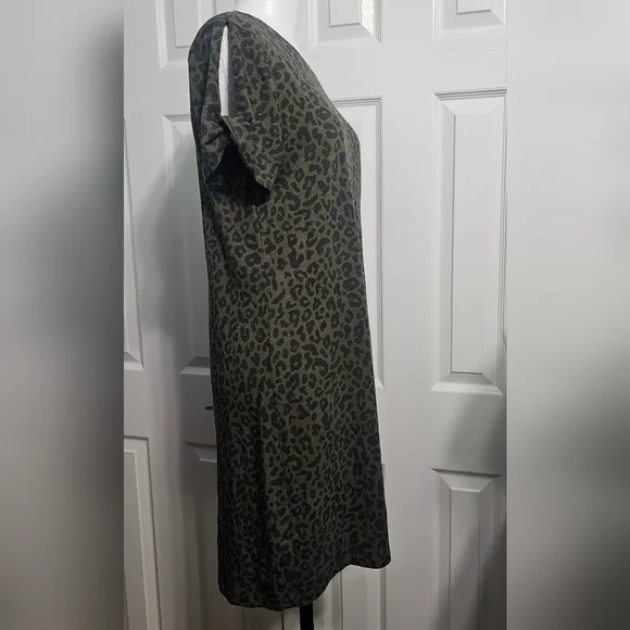 Sanctuary So Twisted T-Shirt Dress Animal Print Mobwife Crewneck Short Sleeves M - Picture 3 of 7